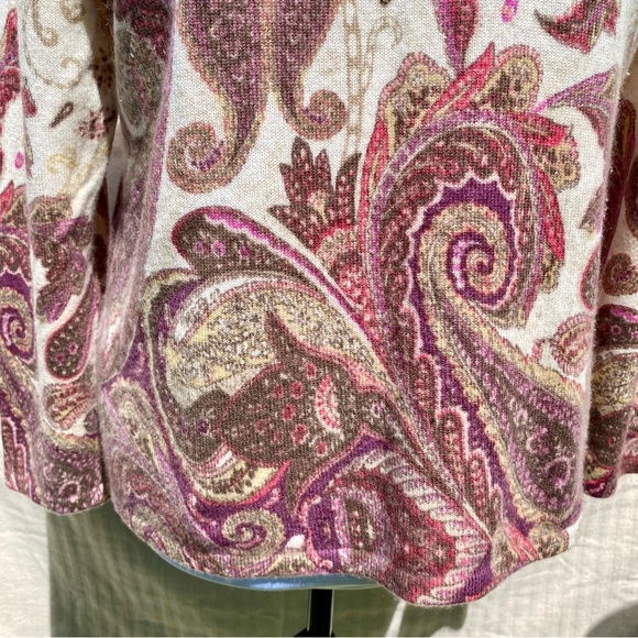 Pure Cashmere Paisley V Neck Sweater - Picture 10 of 10
